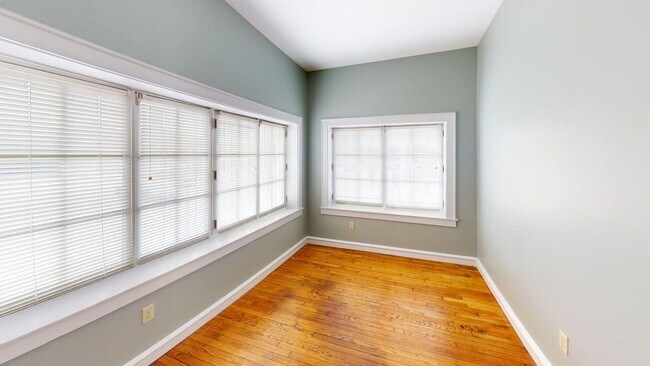 Building Photo - 3867 Lafayette Ave