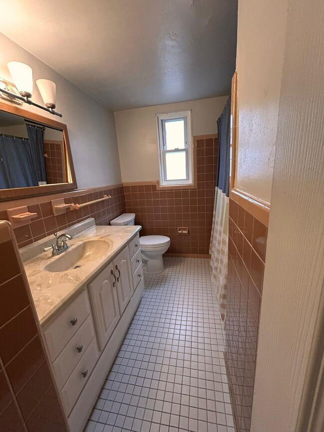 Bathroom - 723 21st St S