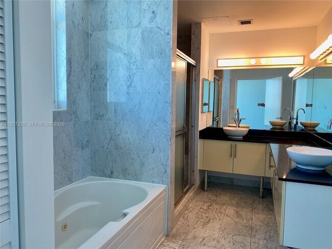 Building Photo - 31 SE 5th St