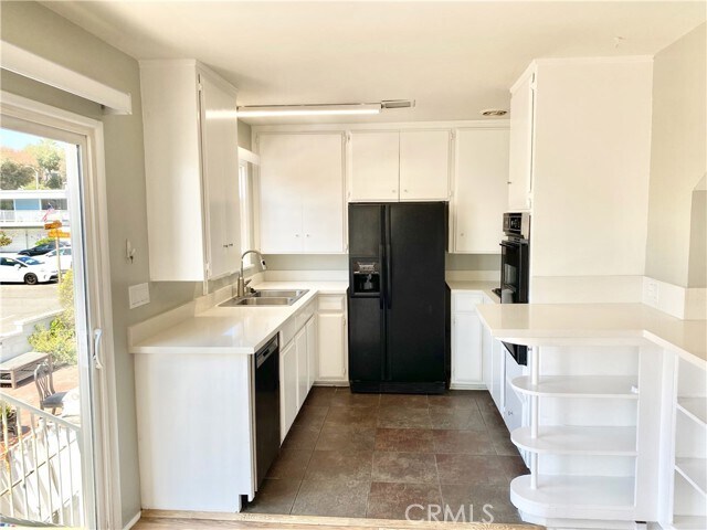 Building Photo - 2231 Hermosa Ave