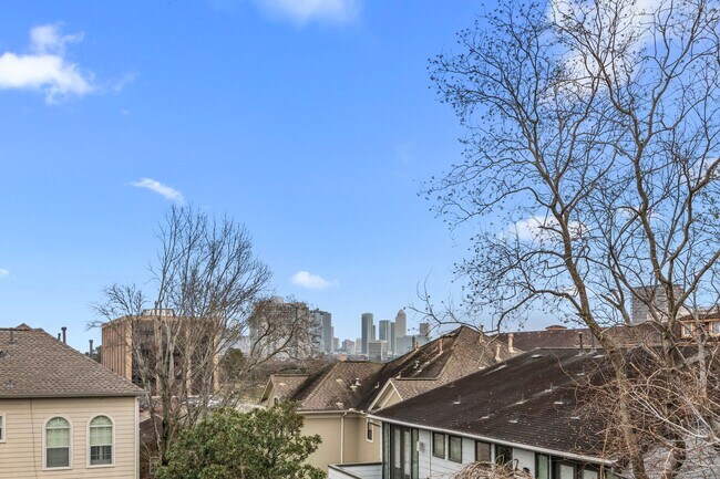 Building Photo - 510 Jackson Hill St