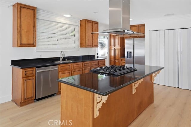 Building Photo - 24324 Victory Blvd