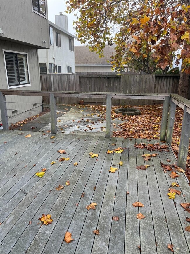 Building Photo - 7481 Maximillian Pl