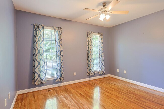 Building Photo - 769 Troon Cir