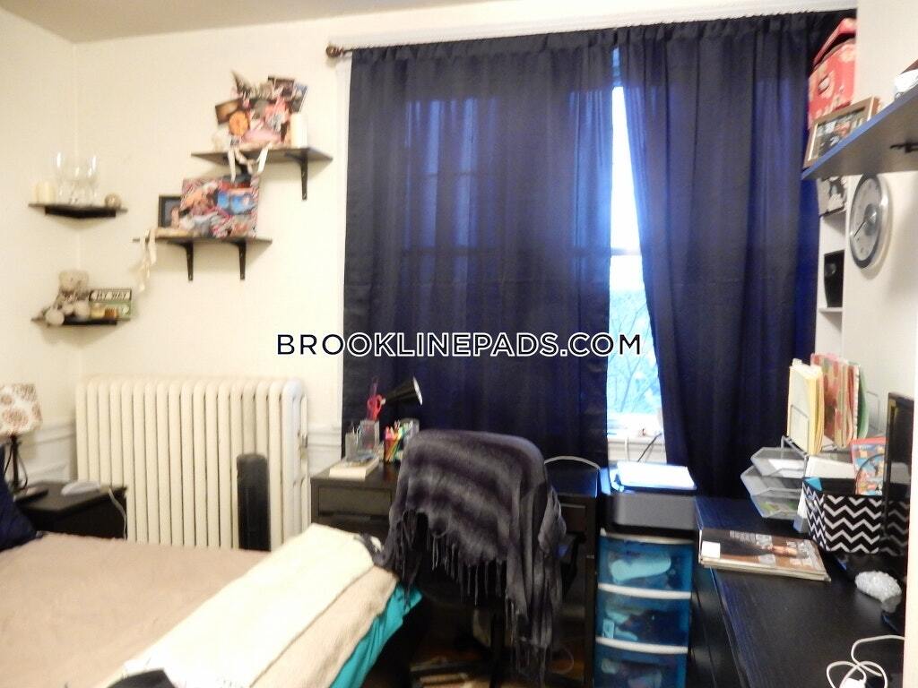 Building Photo - 62 Egmont St