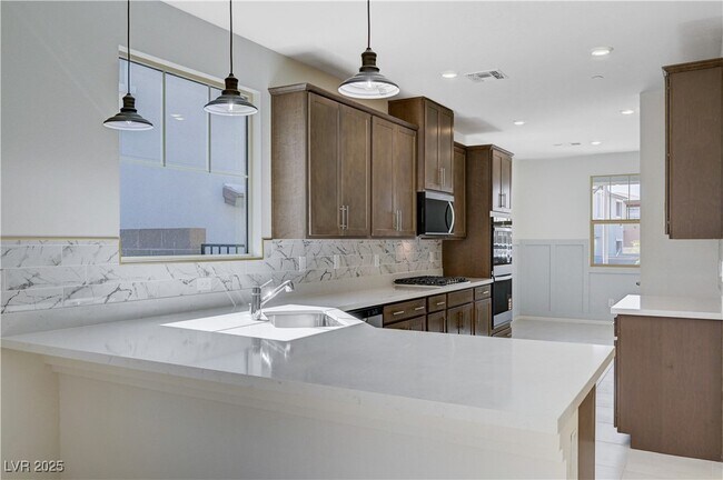 Building Photo - 12470 Madison Pk Pl