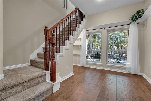 Building Photo - 714 High Point Dr