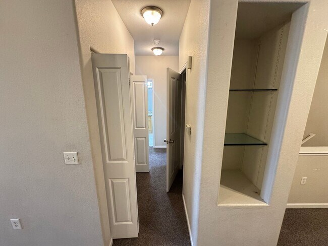 Building Photo - 4005 S Dillon Way