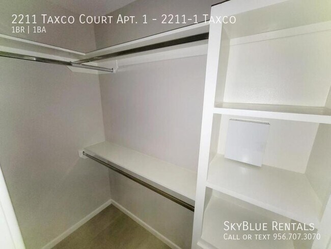 Building Photo - 2211 Taxco Ct