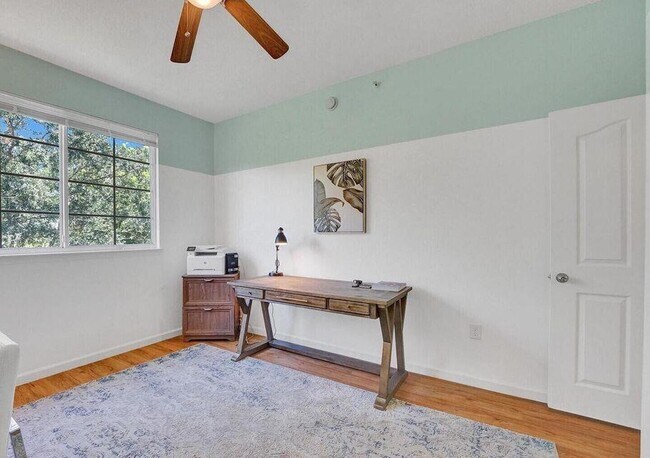 Building Photo - 9857 Baywinds Blvd