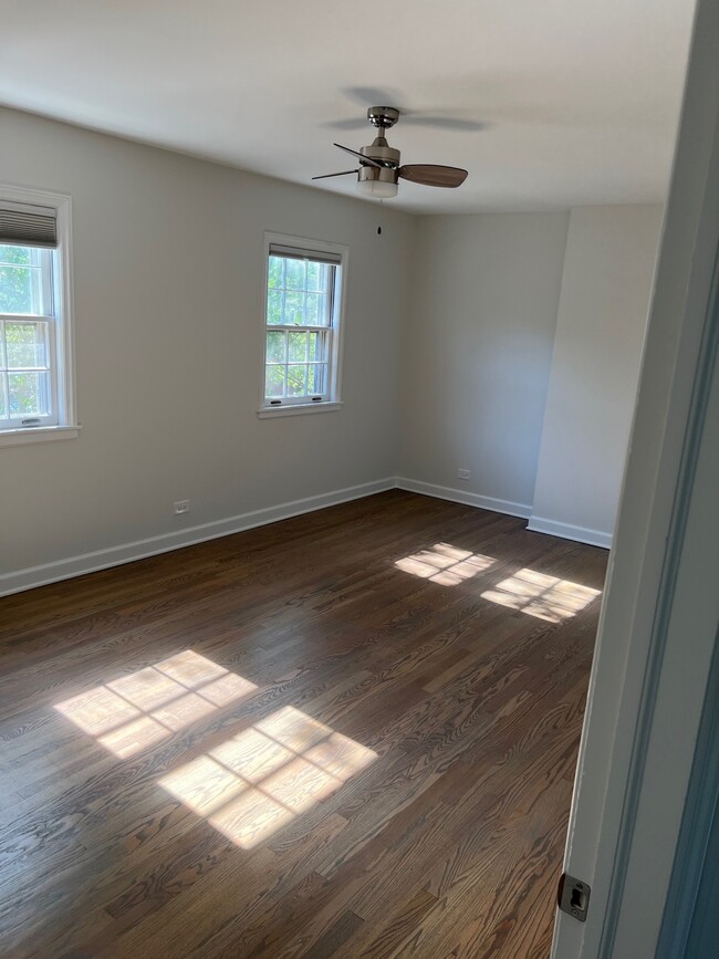Bedroom 1 - 555 Winnetka Ave
