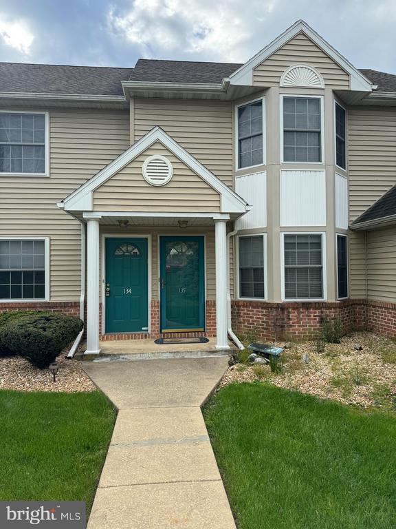 Primary Photo - 134 Primrose Ln