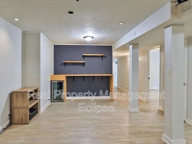Building Photo - 4126 161st Ave SE