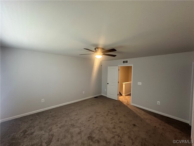 Building Photo - 580 Rivanna Hl Rd
