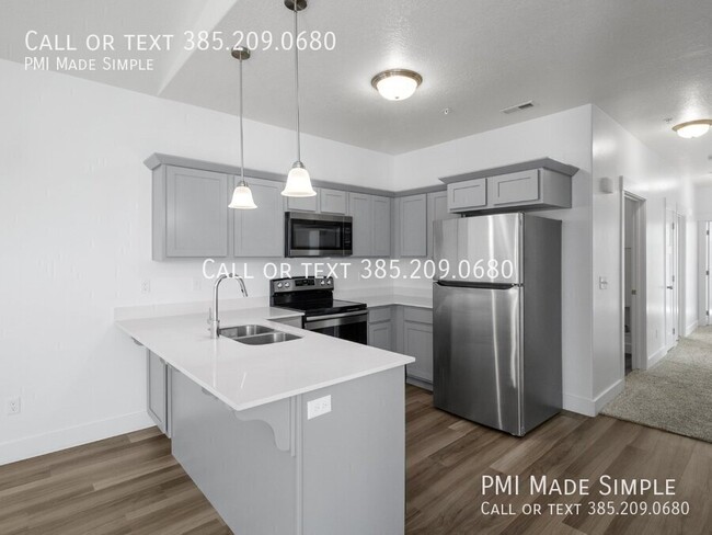 Building Photo - Pet Friendly 3-Bed Condo w/ 1-Car Garage i...