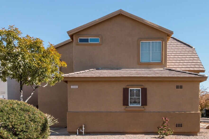 Building Photo - 7233 S 40th Ave