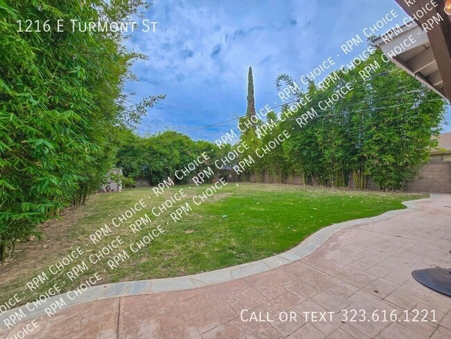 Building Photo - 1216 E Turmont St