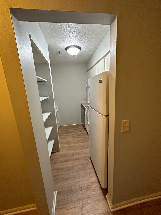 Building Photo - 6570 Santa Cruz Pl