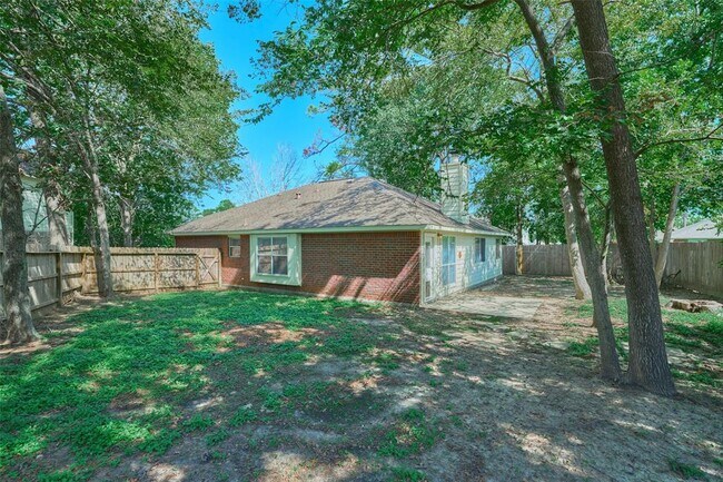 Building Photo - 3733 Breckenridge Dr