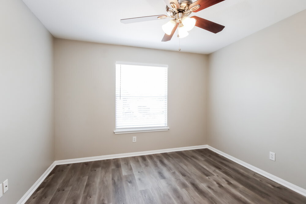 Building Photo - 7931 Evergreen Terrace Ln