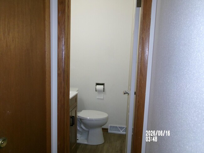 Building Photo - 18620 Midland Pl