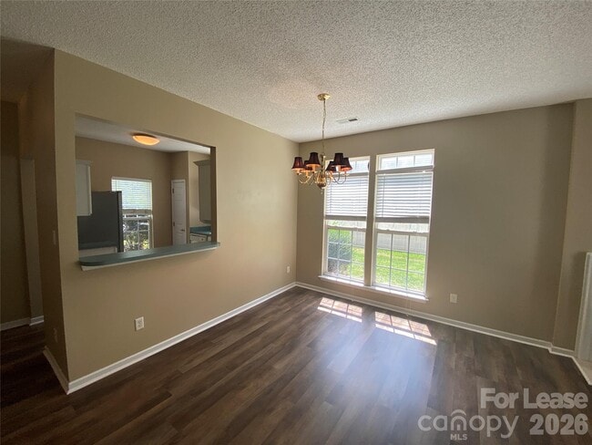Building Photo - 5422 Waverly Lynn Ln