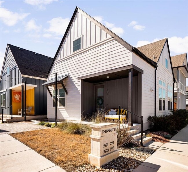 Building Photo - 2913 Chennault St