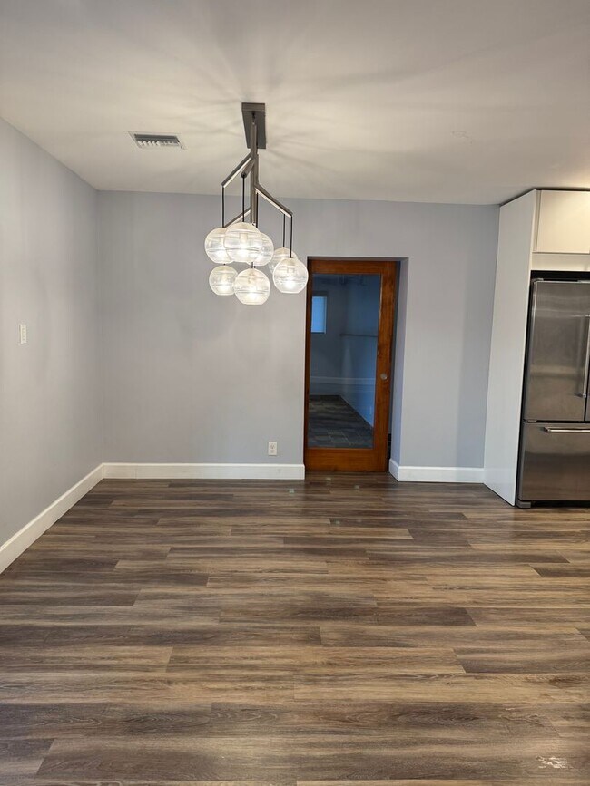 Building Photo - 3 bedroom home in Downtown Phoenix