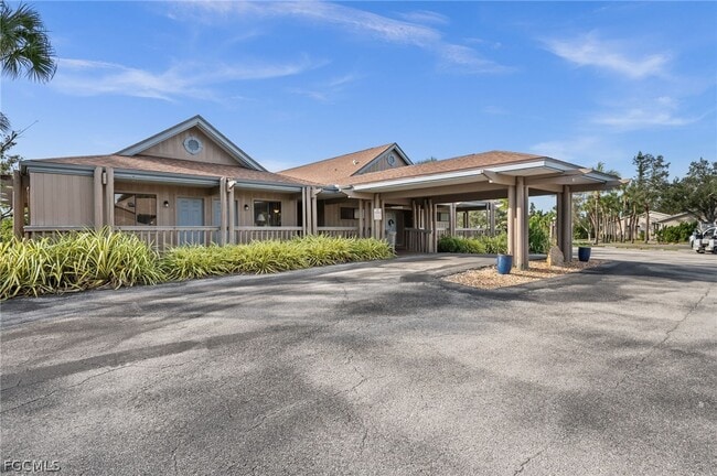 Building Photo - 17611 Marco Island Ln