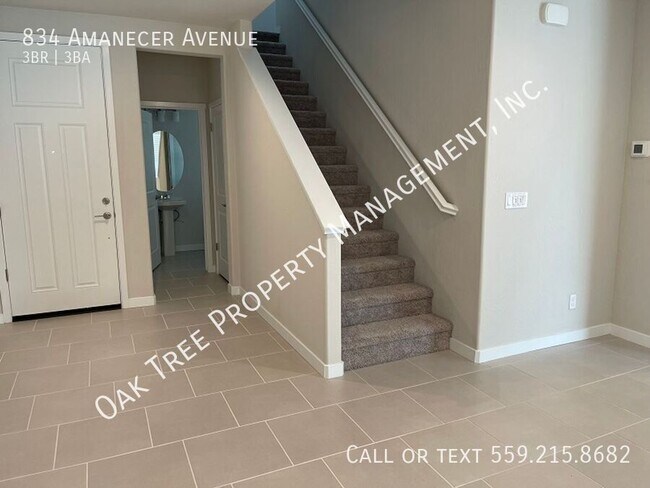 Building Photo - 834 Amanecer Ave