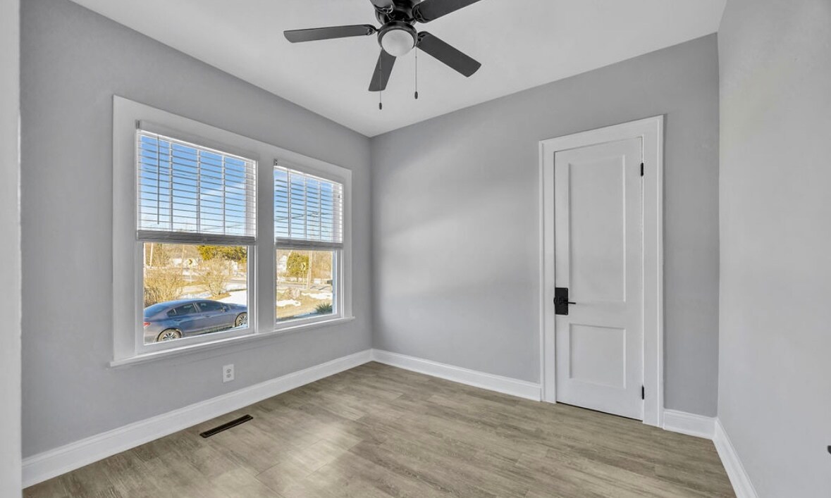 Building Photo - 1381 Old Oxford Rd