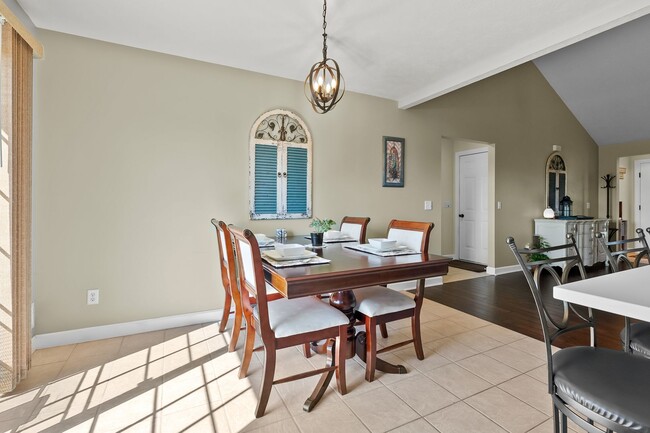 Building Photo - Four bedroom, 3 Bathroom with Bonus Room and Office, ranch style home in Mattawan!