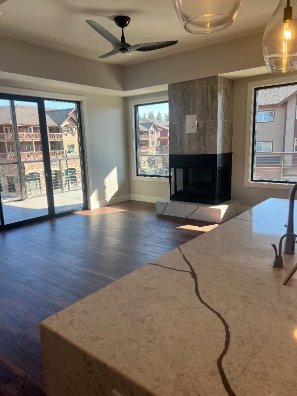 Building Photo - 1579 W Riverstone Dr