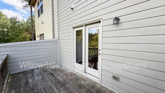 Building Photo - 525 Portstewart Dr