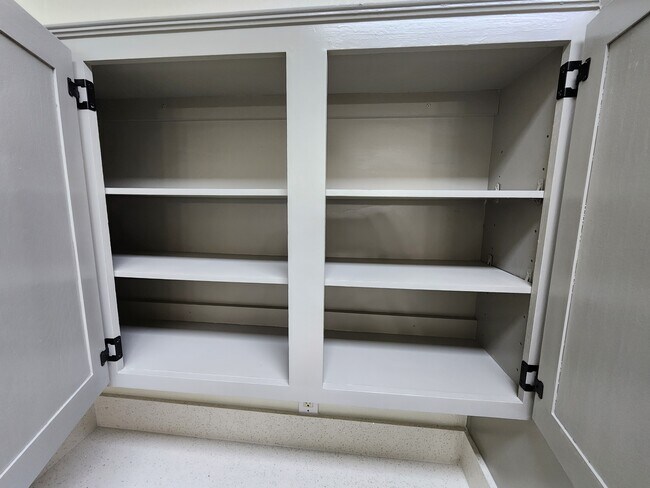 Building Photo - 929 Dusty Creek St