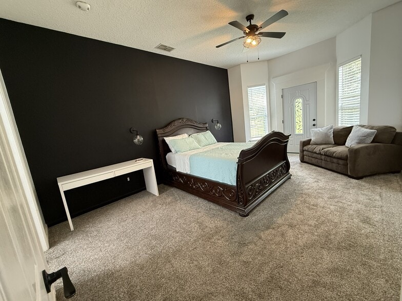 Building Photo - 944 Waverly Bluff Ct