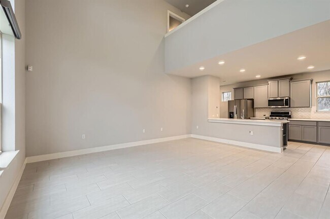Building Photo - 10610 Wills Lp