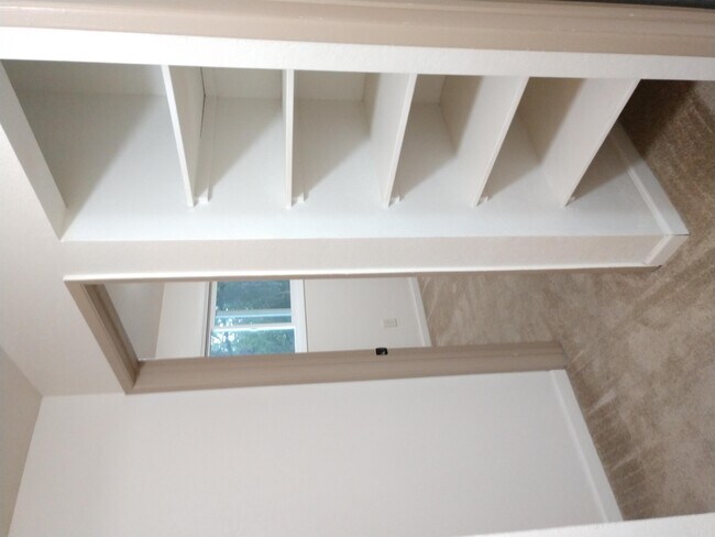 Building Photo - 3440 SW Alice St