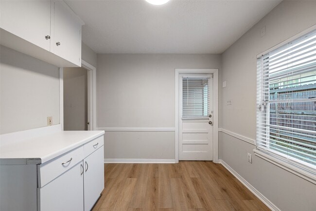 Building Photo - 2501 Dorrington St