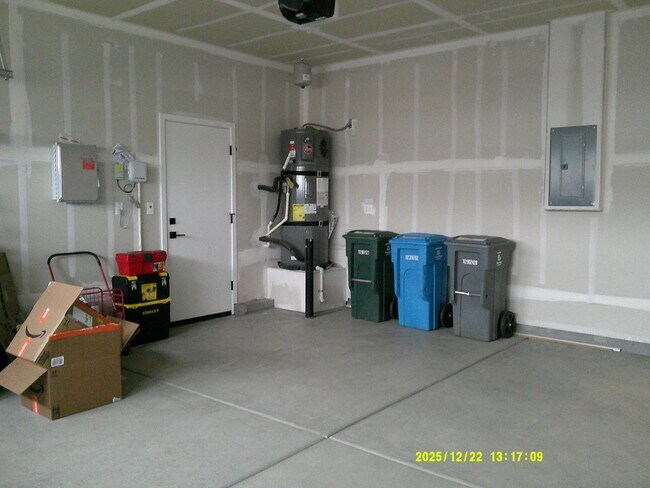 Building Photo - 2255 Lark Way