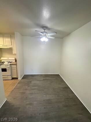 Building Photo - 4865 S Torrey Pines Dr