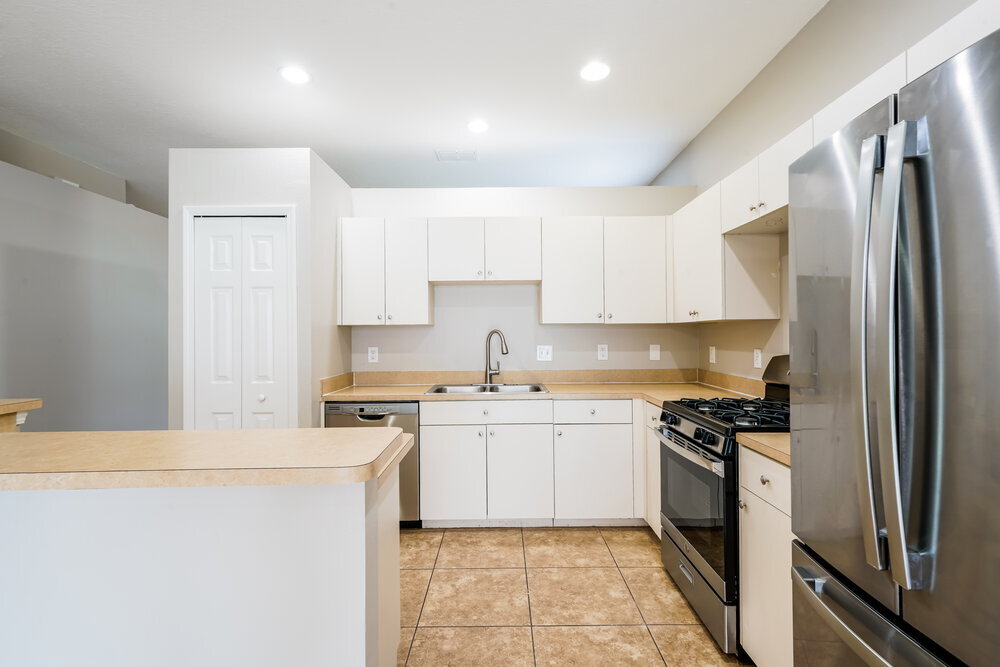 Building Photo - 2525 Deer Forest Dr