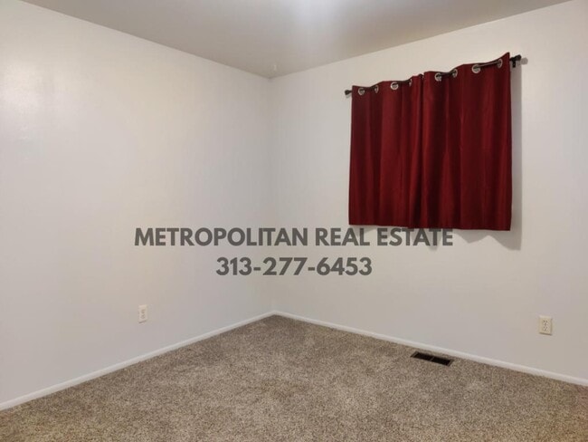 Building Photo - 6973 Chirrewa St