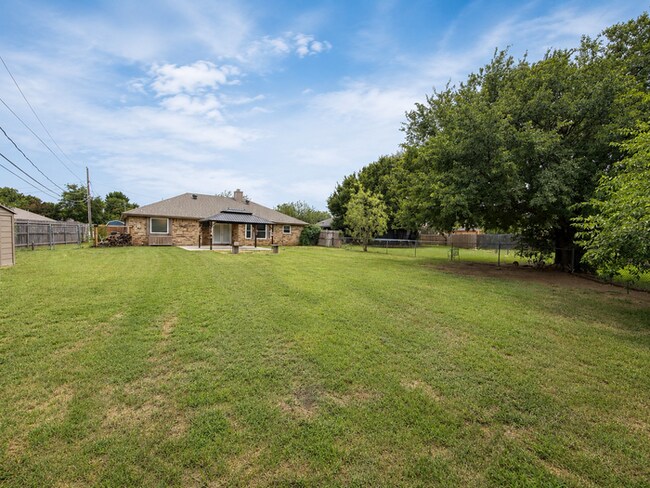 Building Photo - 349 Schumacher Dr