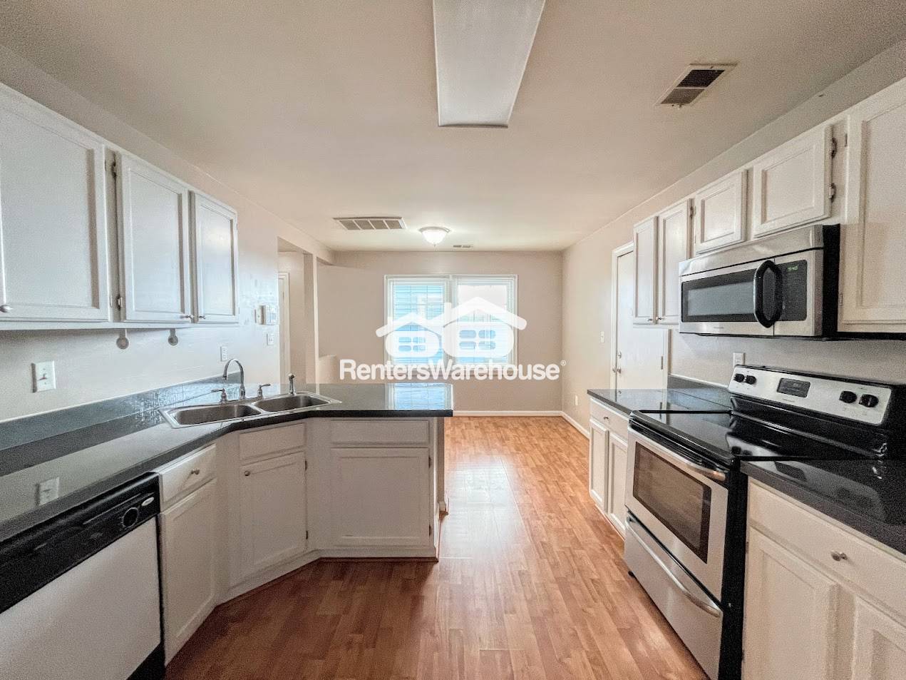 Building Photo - 947 Shoal Creek Trail