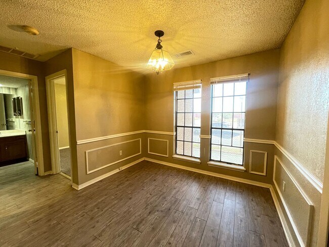 Building Photo - 657 Ruidosa Ave