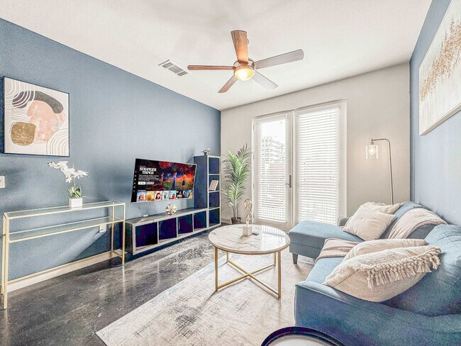 Primary Photo - 3021 Routh St
