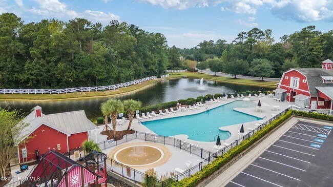 Building Photo - 614 Silos Wy