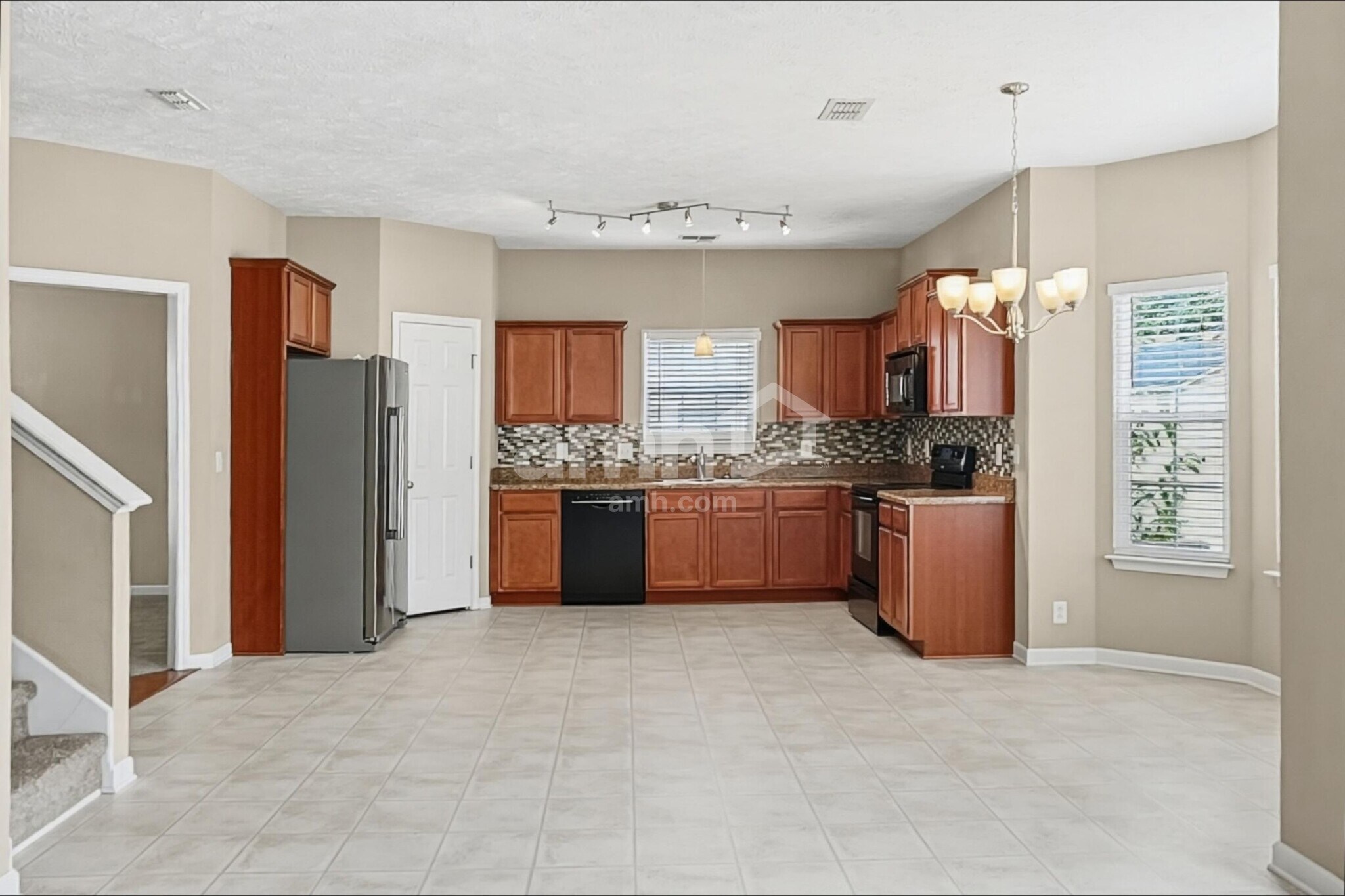 Building Photo - 620 Buck Cherry Way