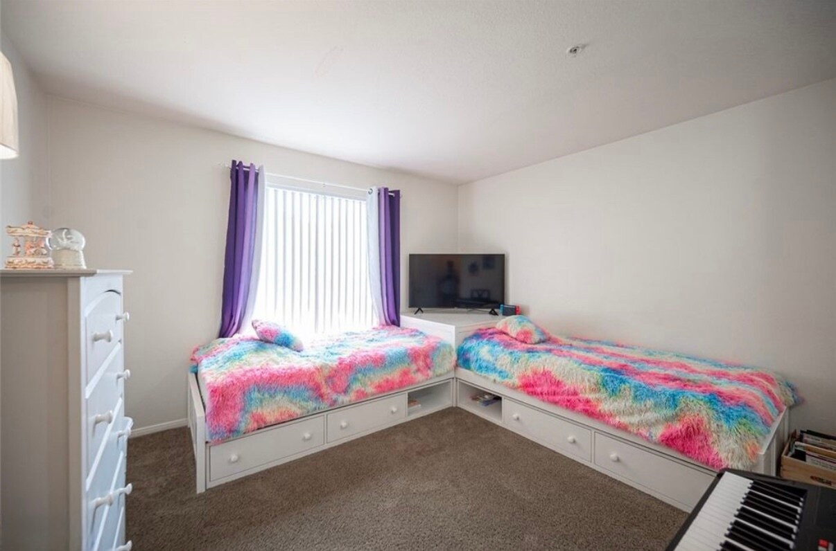 Building Photo - 2110 Sealion Dr